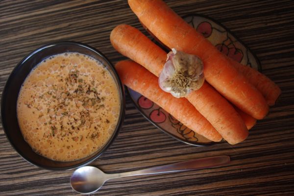 Carrot and garlic soup