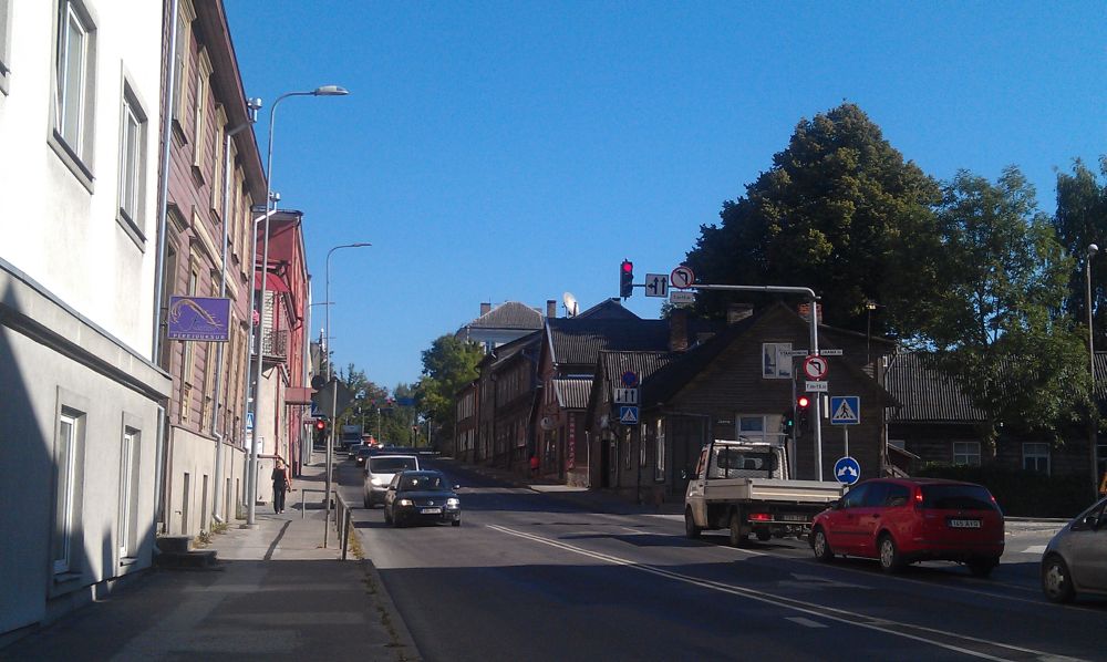 Narva maantee. Narva street